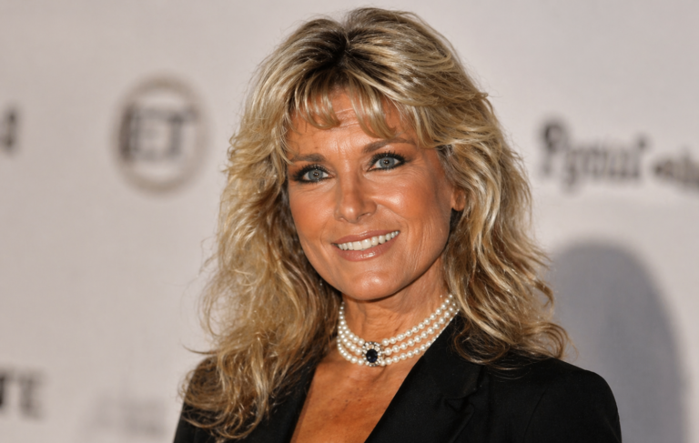 Alexis Maas Biography