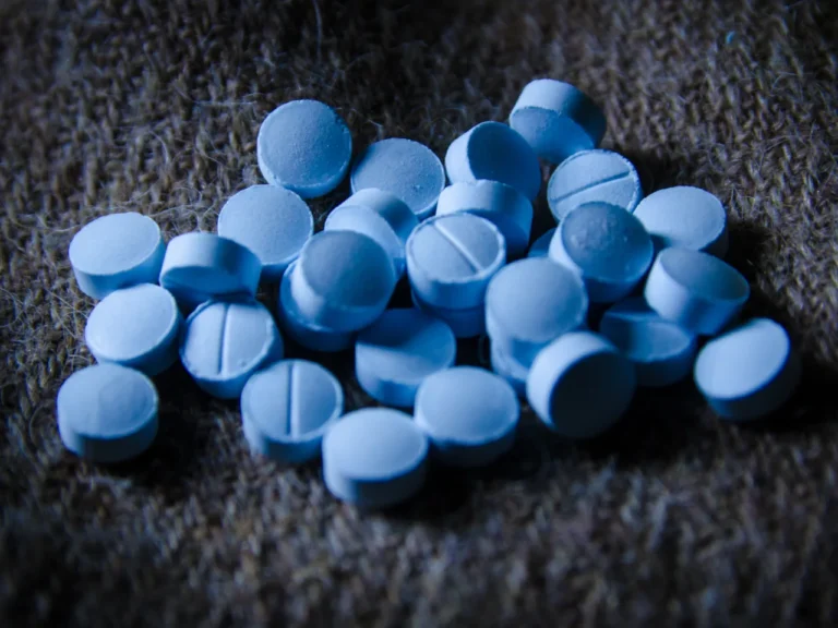 When Anxiety Medication Becomes Hard to Stop: A Practical Look at Benzodiazepine Dependence