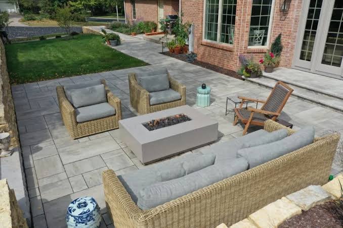 Backyard Remodeling Contractors for Modern Outdoor Living